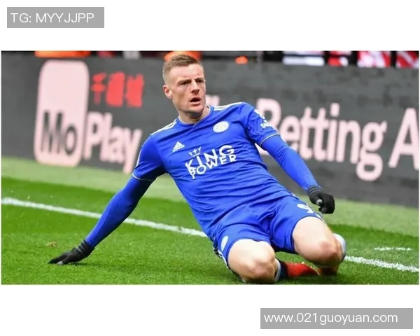 二十号球衣的传奇足球明星背后的故事与成就解析